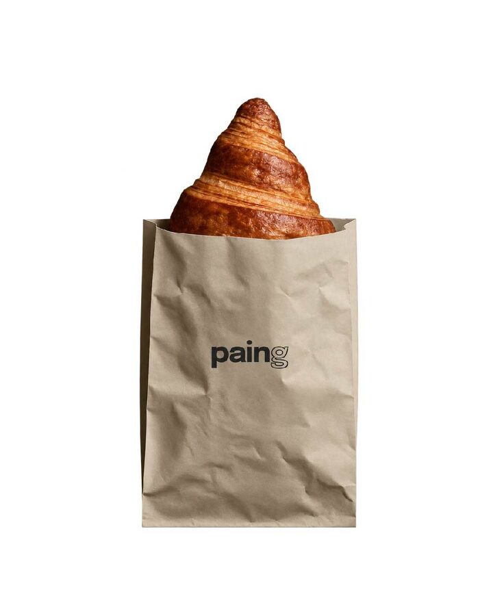 Croissant dans son sachet — Paing